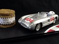 104 Mercedes Benz 300 SLR - Majsto signed S.Moss 1.18 (4)